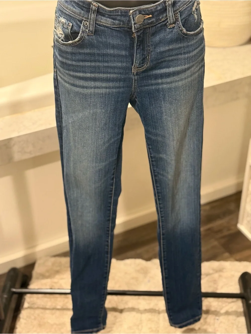 BKE Payton Distressed Skinny Jeans • Size 26
